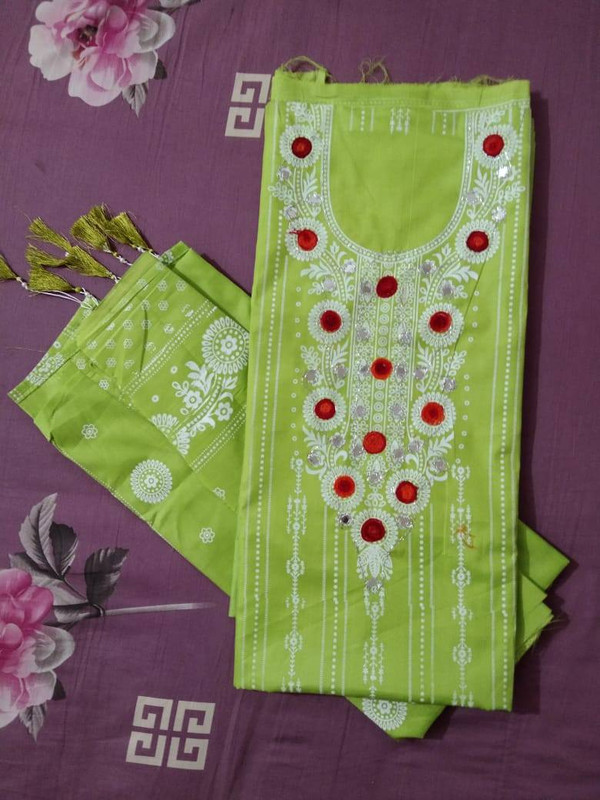 স্টাইলিশ, আরামদায়ক ও ট্রেন্ডি থ্রি- পিচ মেয়েদের জন্য আকর্ষণীয় ডিজাইন