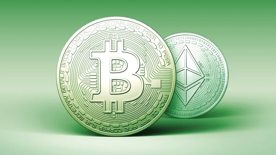 Bitcoin y Ethereum saltan un 5% a medida que se recupera el criptomercado