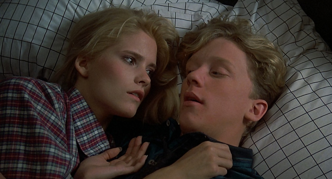 Weird Science 1985.mkv_snapshot_01.14.54_[2018.01.13_09.48.35]