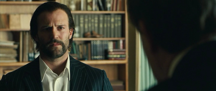 Revolver_HDRip__[scarabey.org]_by_Scarabey.avi_20211213_210439.348