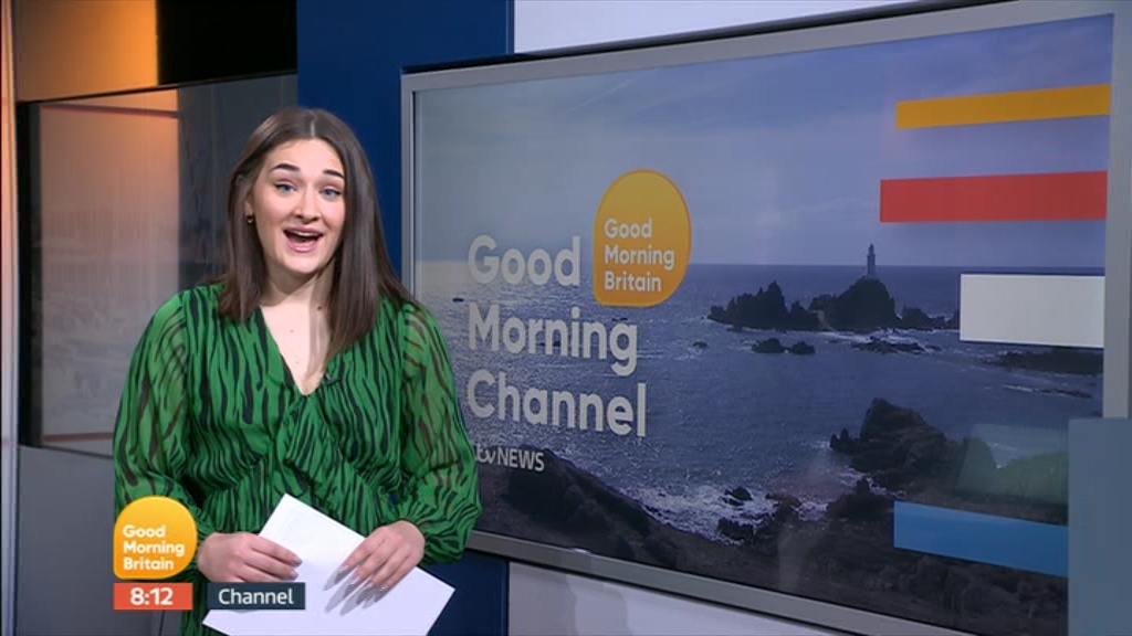 01.25 - 06.00.00 - Good Morning Britain. Morning magazine featuring a....ts_snapshot_13.31.323
