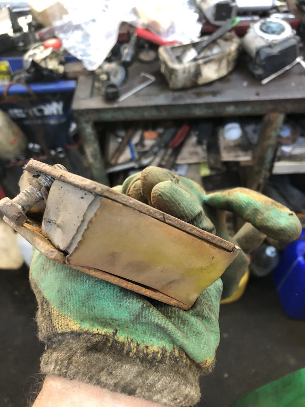 FA511800-1A33-4597-8FC2-2F9FB4B66D61