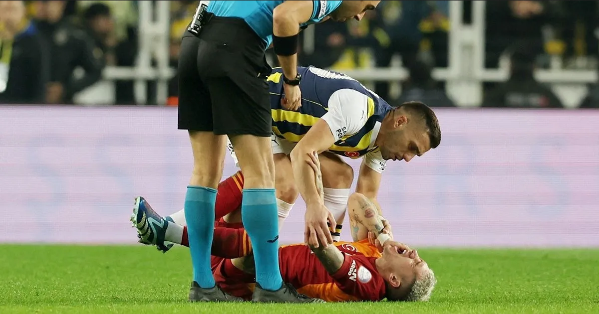 Video: Agresión contra Mauro Icardi lo deja herido y reclama al VAR