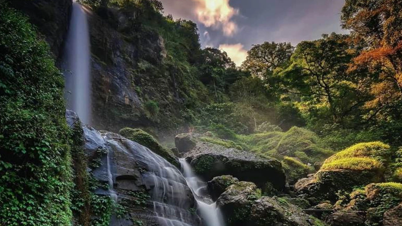 Curug Muncar Keajaiban Alam yang Wajib Dikunjungi di Jawa Tengah