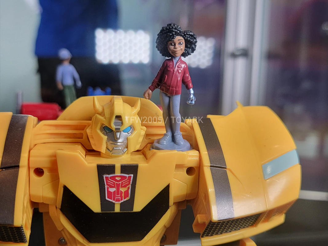 Transformers-EarthSpark-Toys-Reveal-43