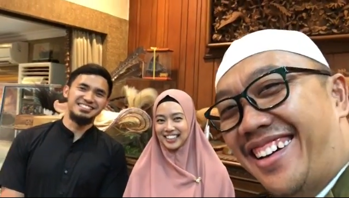 Lindswell Kwok, Achmad Hulaefi 