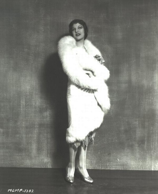 loretta_young_c30