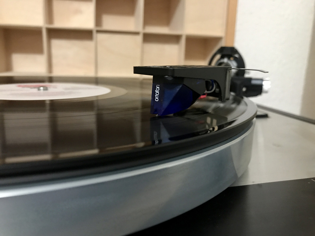 559478F8-F9B8-4BF1-AE48-4B2832D79C36