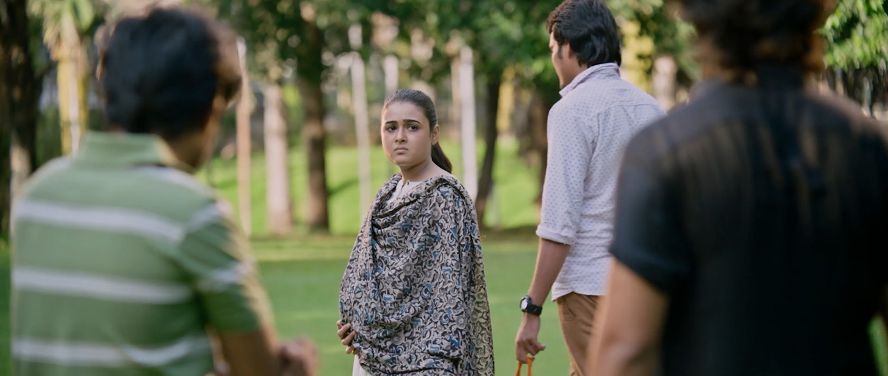 Arjun Reddy 2017 WebRip [Hindi + Tamil + Telugu] 1080p 480p 720p ESub Screenshot