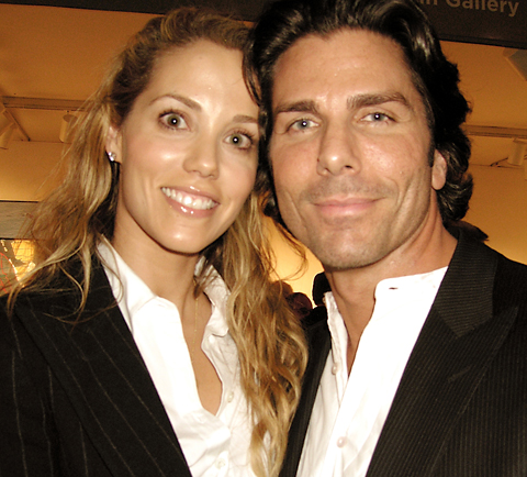    Elizabeth Berkley con figa, Marito Greg Lauren 