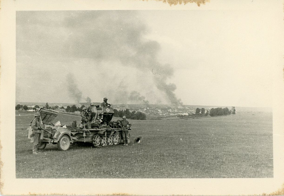 2cm Flak auf Halbkette Kämpfe Foto