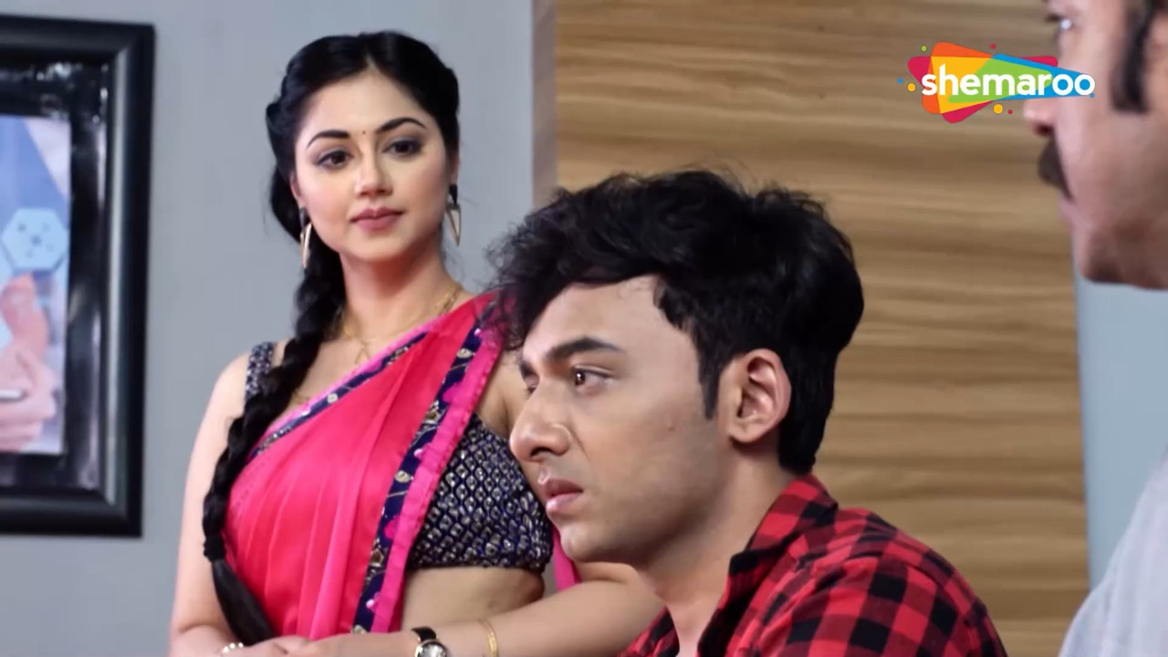 Rima Vohra Sexy Fleshy Big Deep Navel from Crime Show-Scenes Only.mkv_snapshot_00.08.040