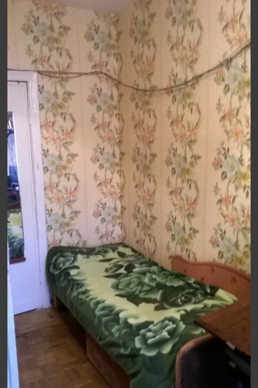 F8D39D43-09FF-4D0E-BD8F-75A302F3B06D