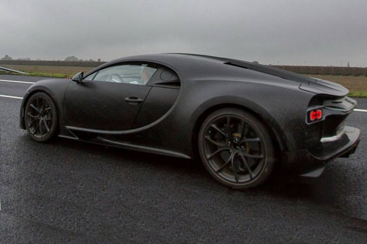 BugattiChironMule-00