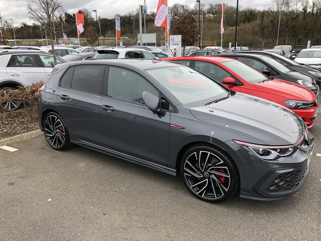 0099CE73-FF90-4C5A-8BB5-4676810634EB