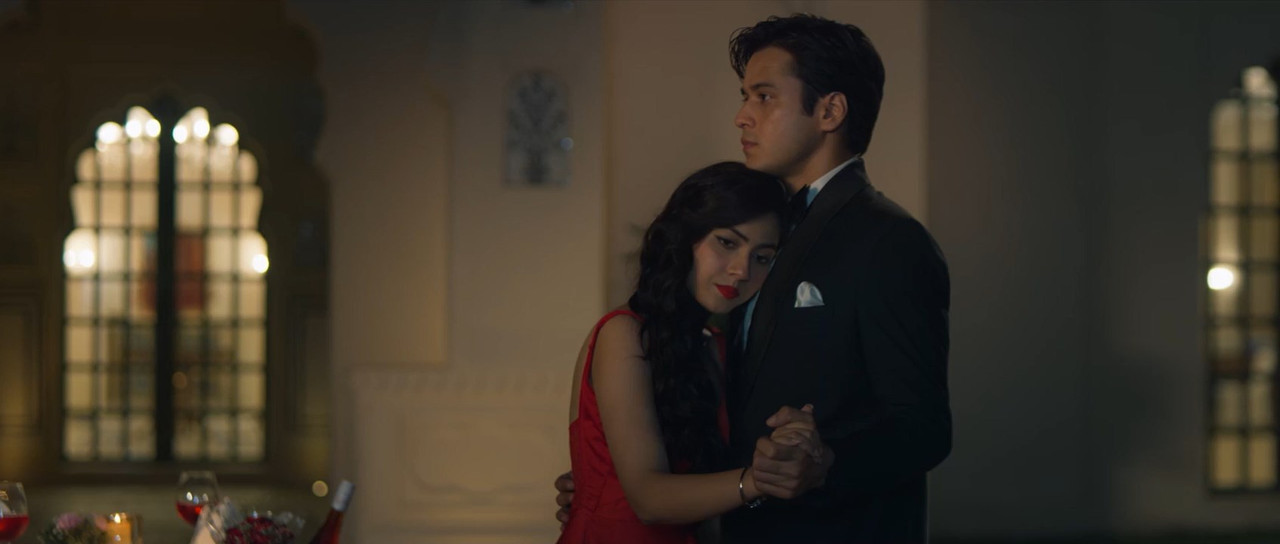 Ek Farzi Love Story (2025) Season 1 [Hindi] WebRip 480p, 720p ESub - Complete Screenshot