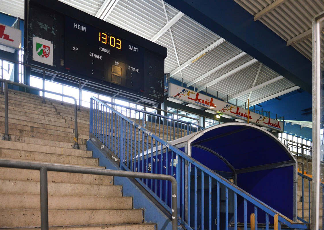 2017-10-31-Eisstadion-Brehmstra-e-D-sseldorf-131-Shift-N.jpg