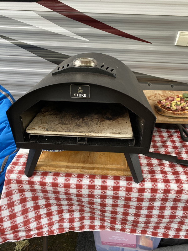 989772DE-19EB-41BA-B5DF-AF79B6608432