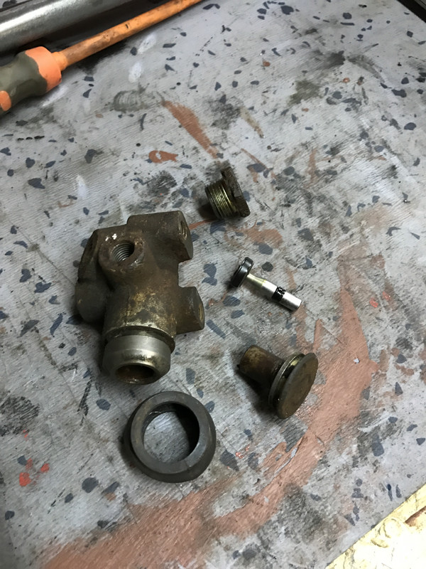 Restauration 4L (992)