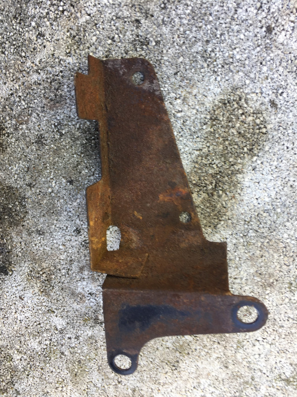 Restauration 4L (756)