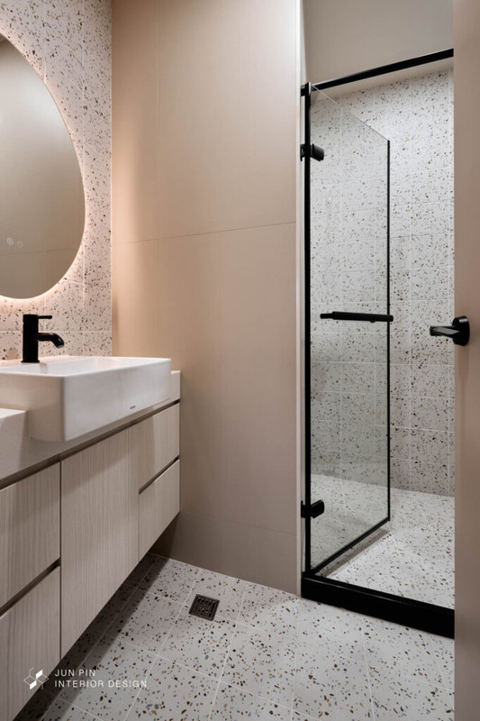 241202 jun pin she ji jing wang xie zou qu7198 682x1024