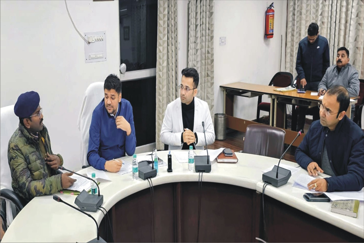 18 वर्ष से कम उम्र के स्कूली छात्र-छात्राएं टू व्हीलर से नहीं आ सकेंगे स्कूल, टू व्हीलर चलाने पर होगी अभिभावक पर कार्यवाही 