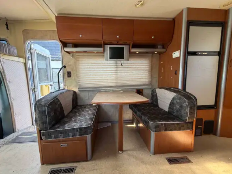 Vehicle thumbnail 42