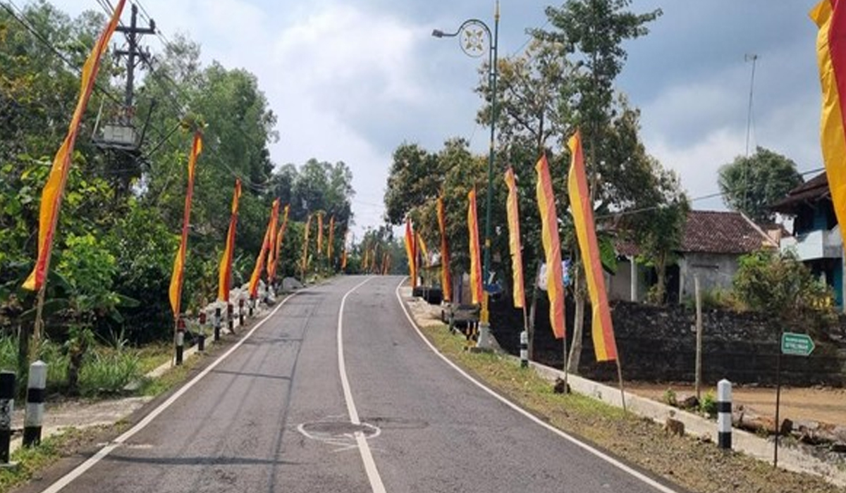 Penggunaan dan Pemasangan Umbul-Umbul