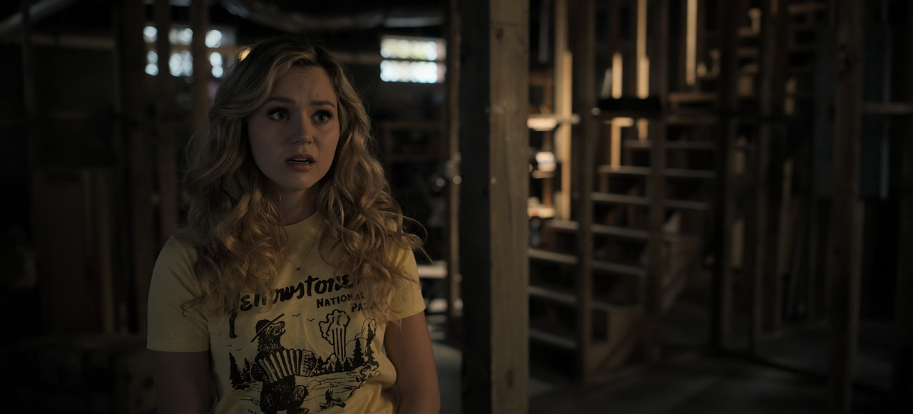 Stargirl.S03E01.Frenemies.-.Chapter.One.The.Murder.1080p.10bit.AMZN.WEB-DL.DDP5.1.HEVC-Vyndros.mkv_s