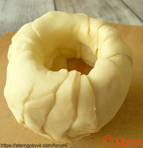 Яблоки в слоёном тесте