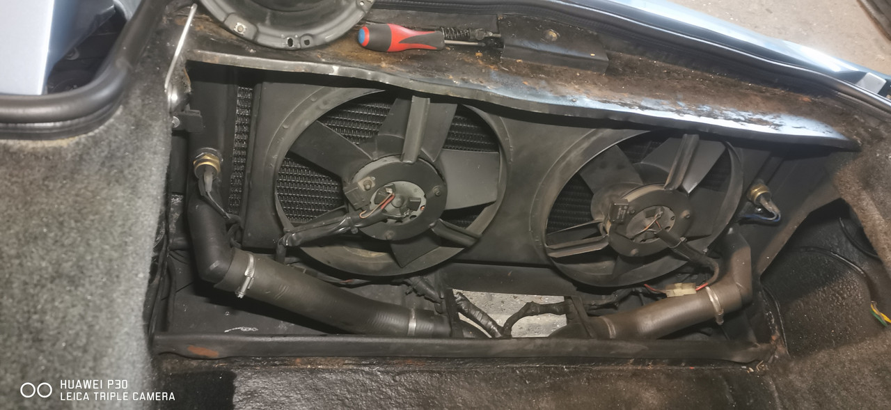 40FE0BFA-98AB-4855-A8C1-CEAF7FC1BE0B