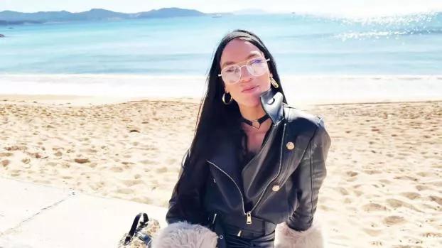 JacquieEtMichelTV – Marina Fire – 27 years old, a nurse in Lyon!