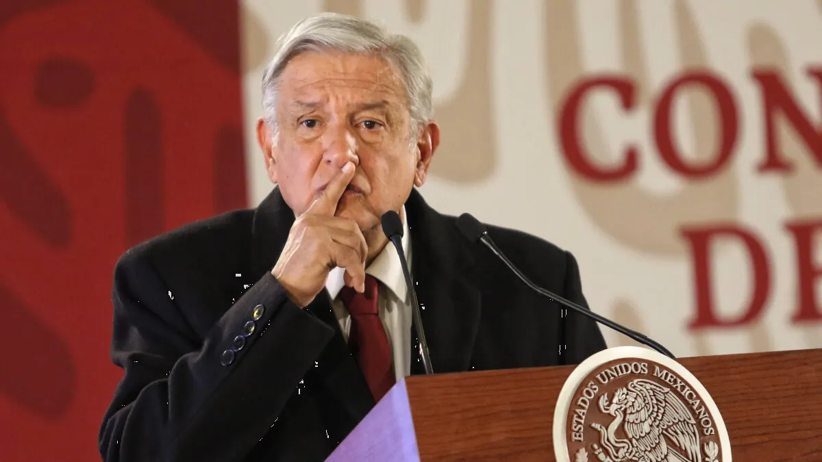 Senadores solicitarán a la oposición de Perú respetar a AMLO