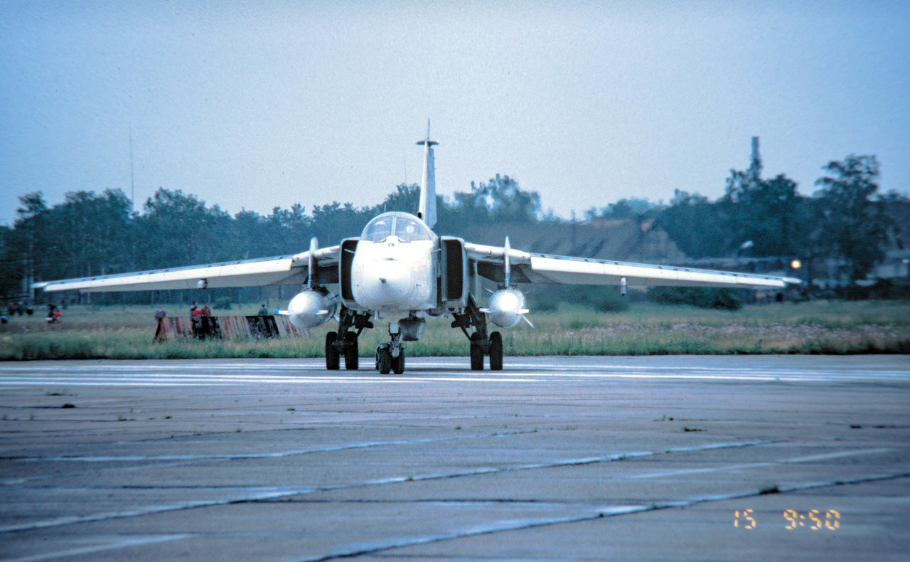 11 ORAP Su-24MR_15.02.93