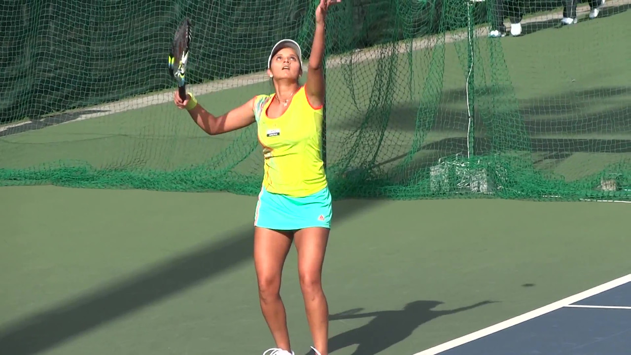 Sexy Sania Mirza S Nipple Impression Cleavage Thighs Boob Bounce Up 25125 |  Hot Sex Picture