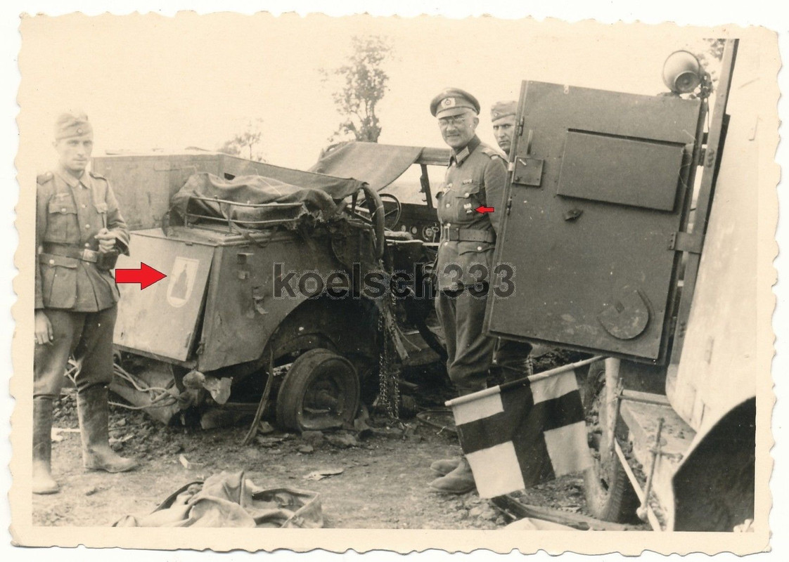 Kübelwagen Wrack PKW Wappen Kennung IV. Armeekorps Panzer Minen  Russland1