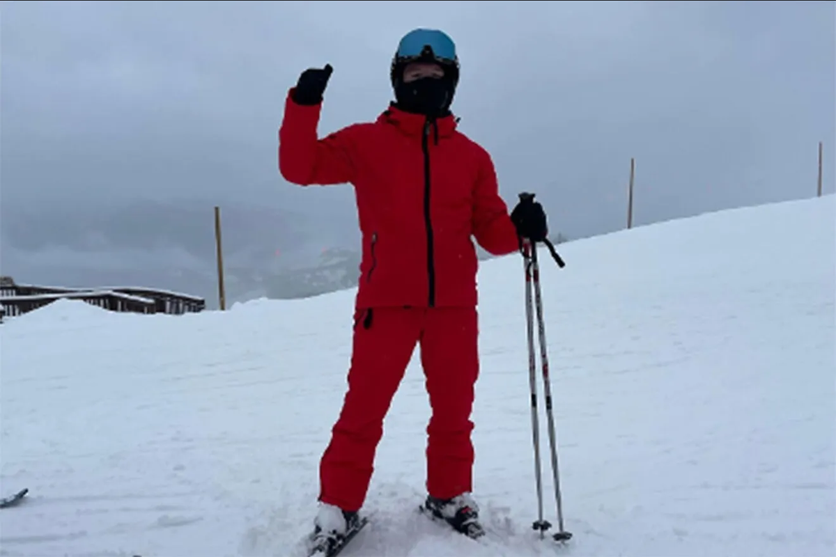 Saúl ‘Canelo’ Álvarez sufre una aparatosa caída mientras esquiaba