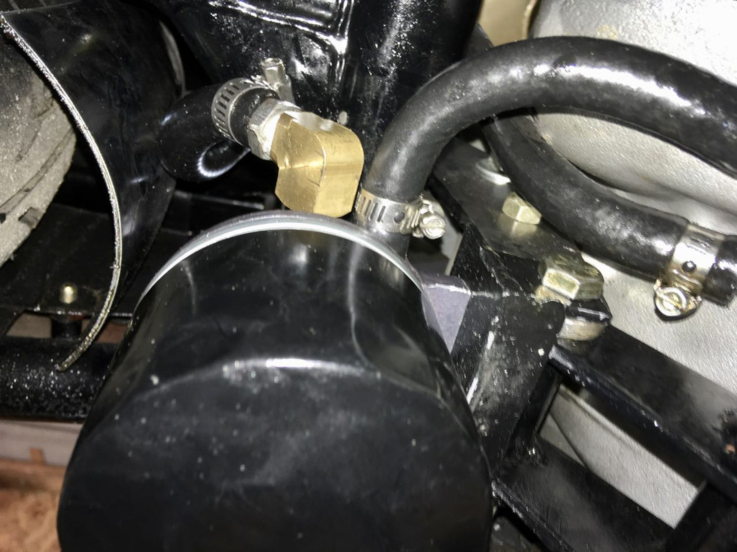 Oil filter mounted a65 worm's eye view (1)