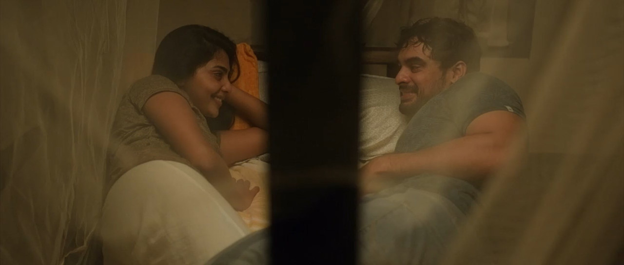 Mayaanadhi 2017 BluRay [Malayalam] 480p, 720p ESub Screenshot