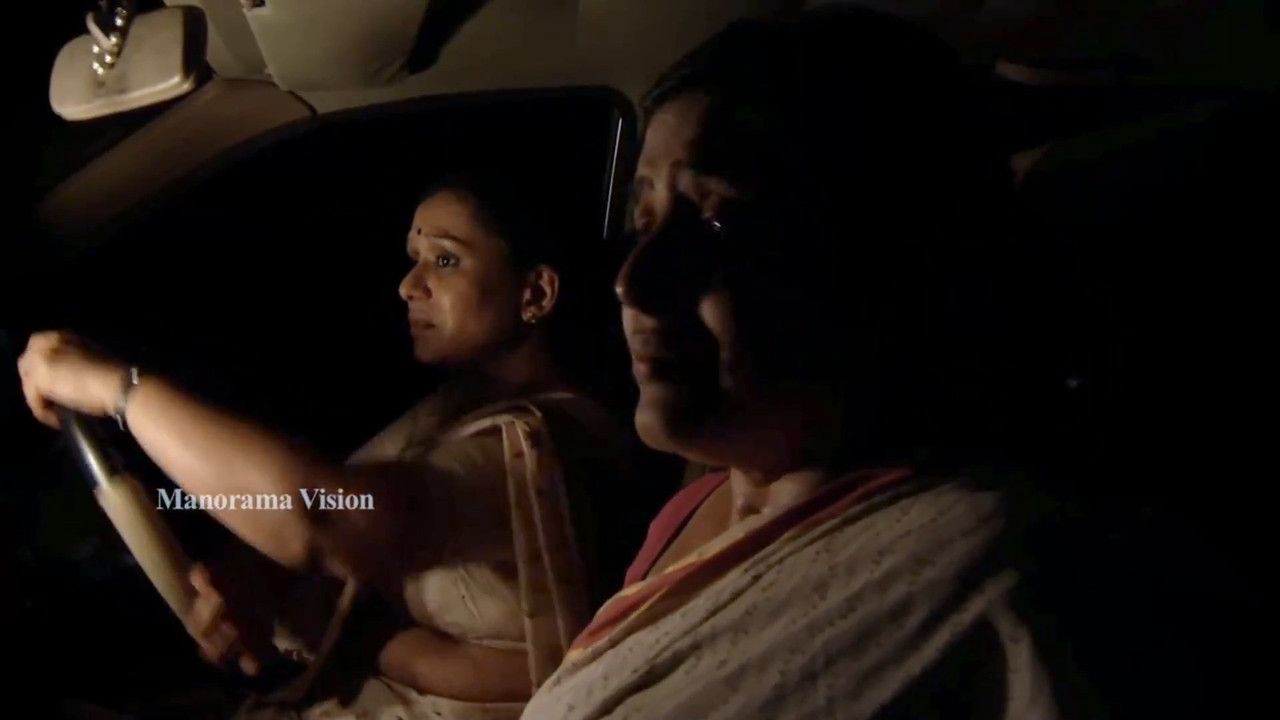 Mala Parvathi hot boobs.mkv_snapshot_00.22.853