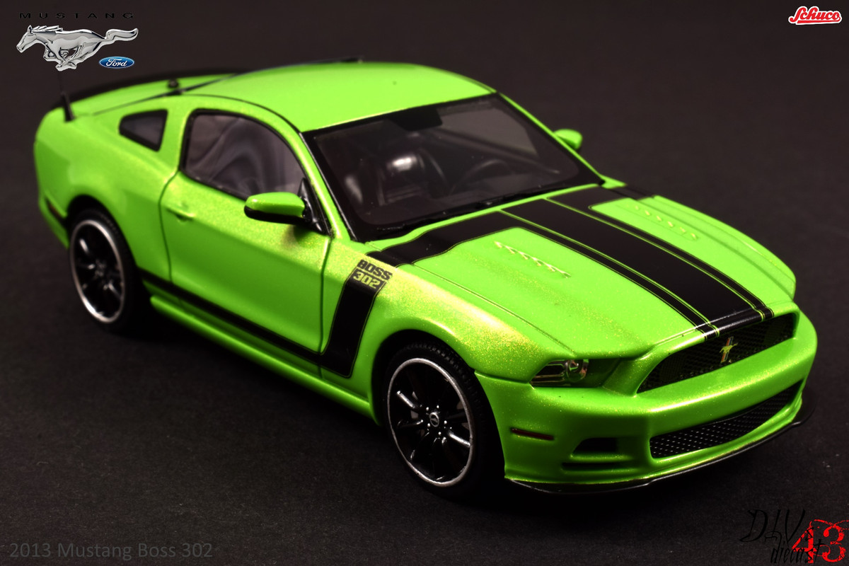 Ford Mustang Boss 302 Schuco Green (3)