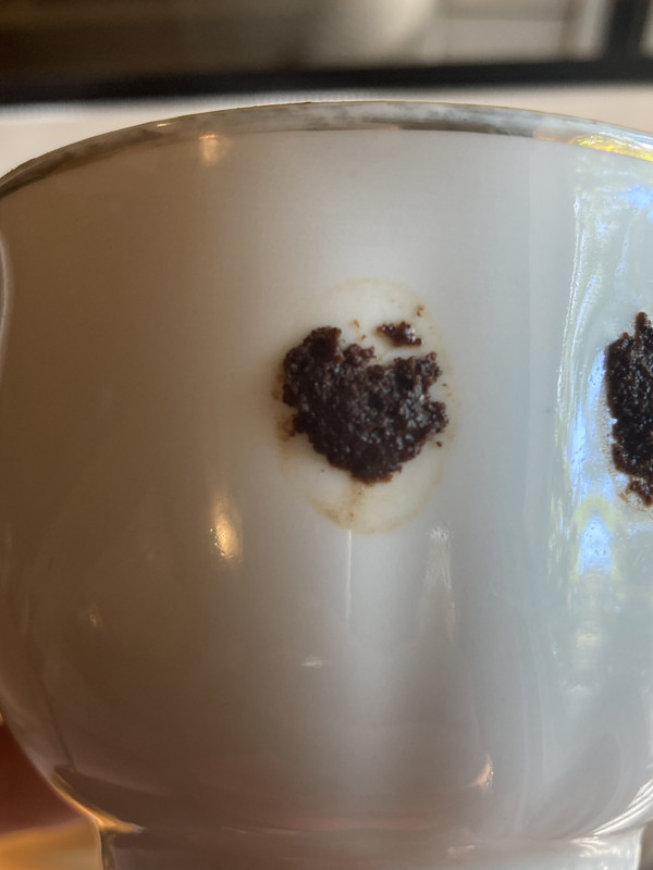 EDAA4FE2-EF0E-4E83-98FD-693259F0172D