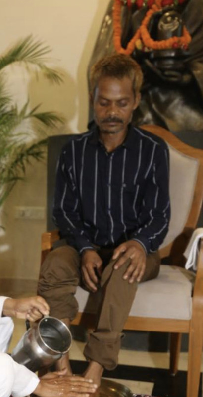 385-EBFF4-952-B-46-E1-9-E5-B-9-EC4-A70-A