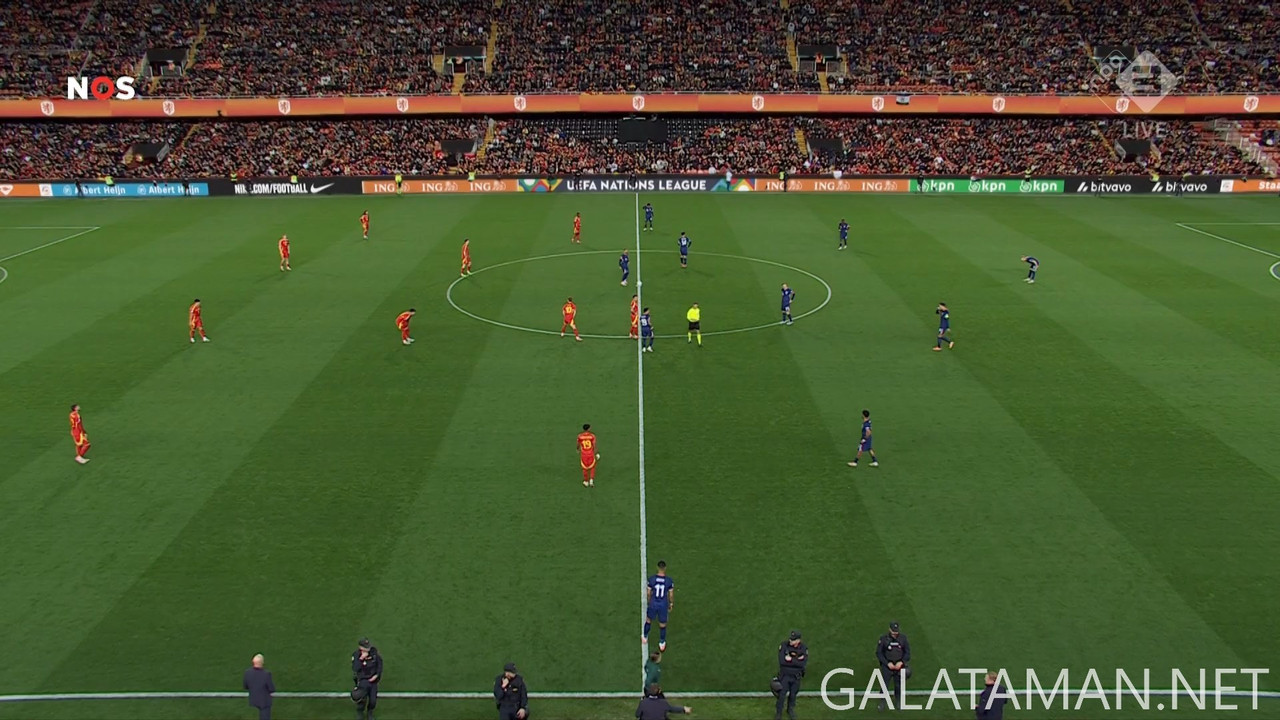 [Image: 03-23-20-35-01-NPO-3-HD-Spain-vs-Netherl...31-223.jpg]