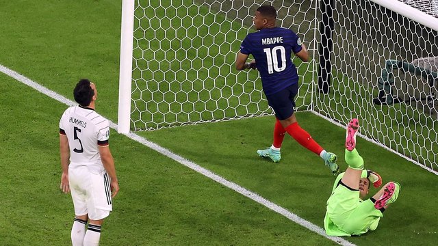Alemania pierde ante Francia 1-0 con un autogol