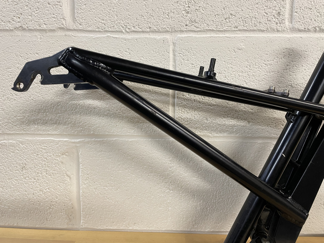 39645BBB-3720-4B02-AA28-5935D860B63D