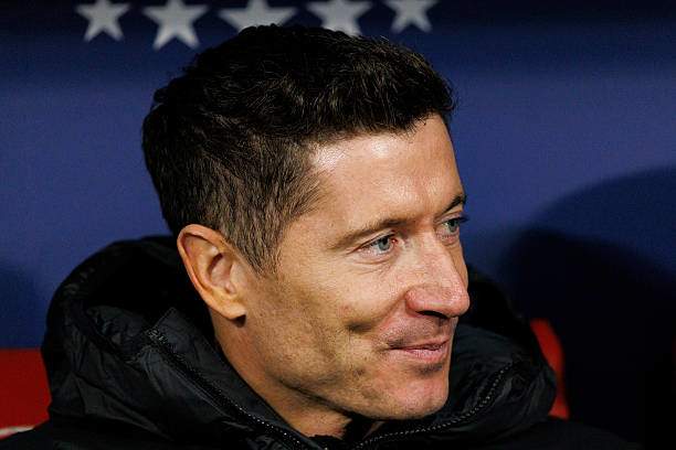 Barcelona đau đầu với Lewandowski, chưa tìm được người thay thế lý tưởng