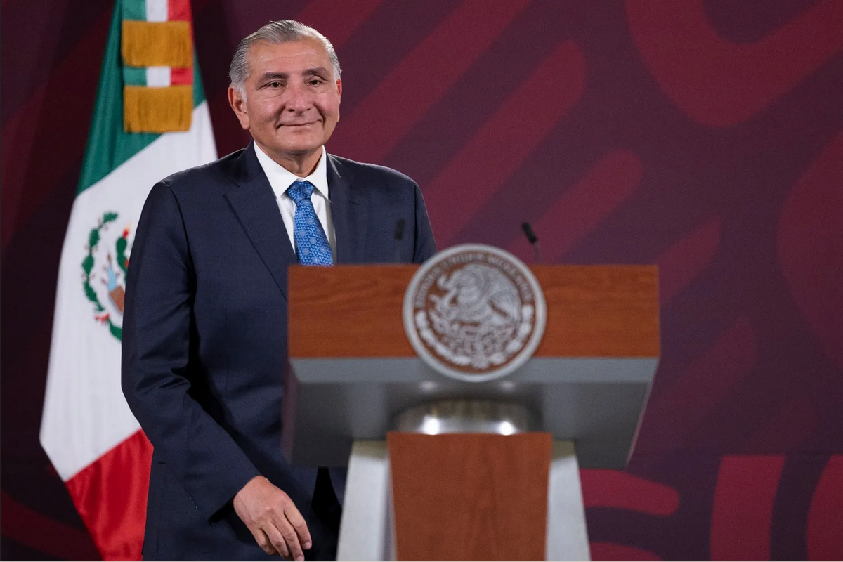 Resolución de Loretta Ortiz aparta intereses políticos del INAI: Adán Augusto