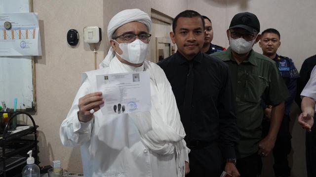 Rizieq Shihab Bebas, Kuasa Hukum Ucapkan Terima Kasih ke Pemerintah