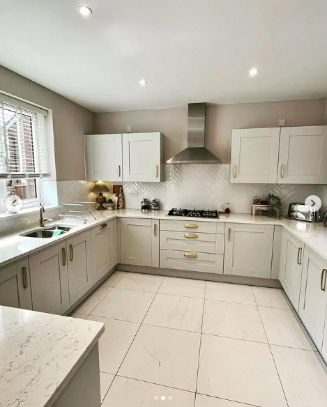 Bright Kitchen Refit